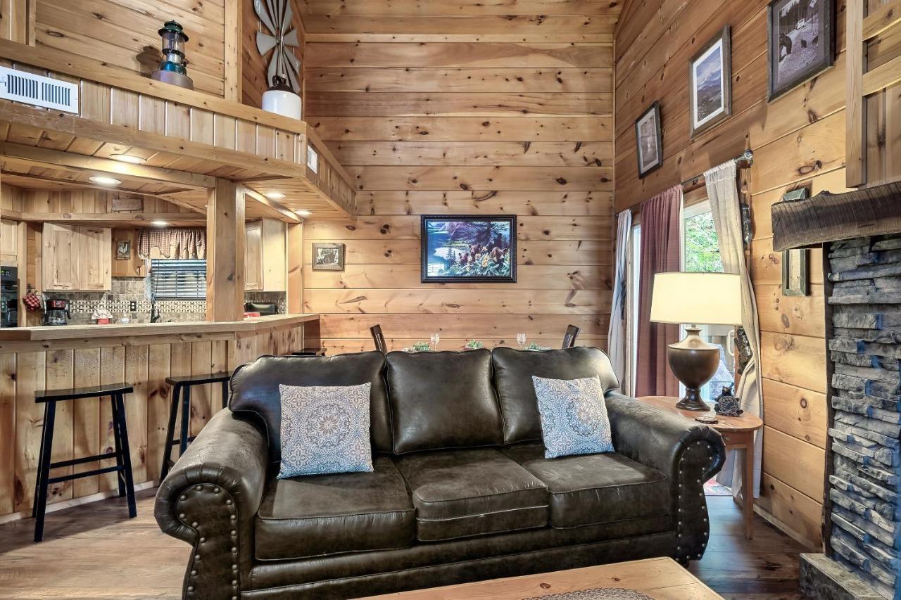 Bluebearry Patch Villa Gatlinburg Exterior photo